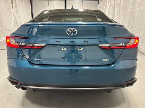 Used 2026 Toyota Camry SE FWD image 6