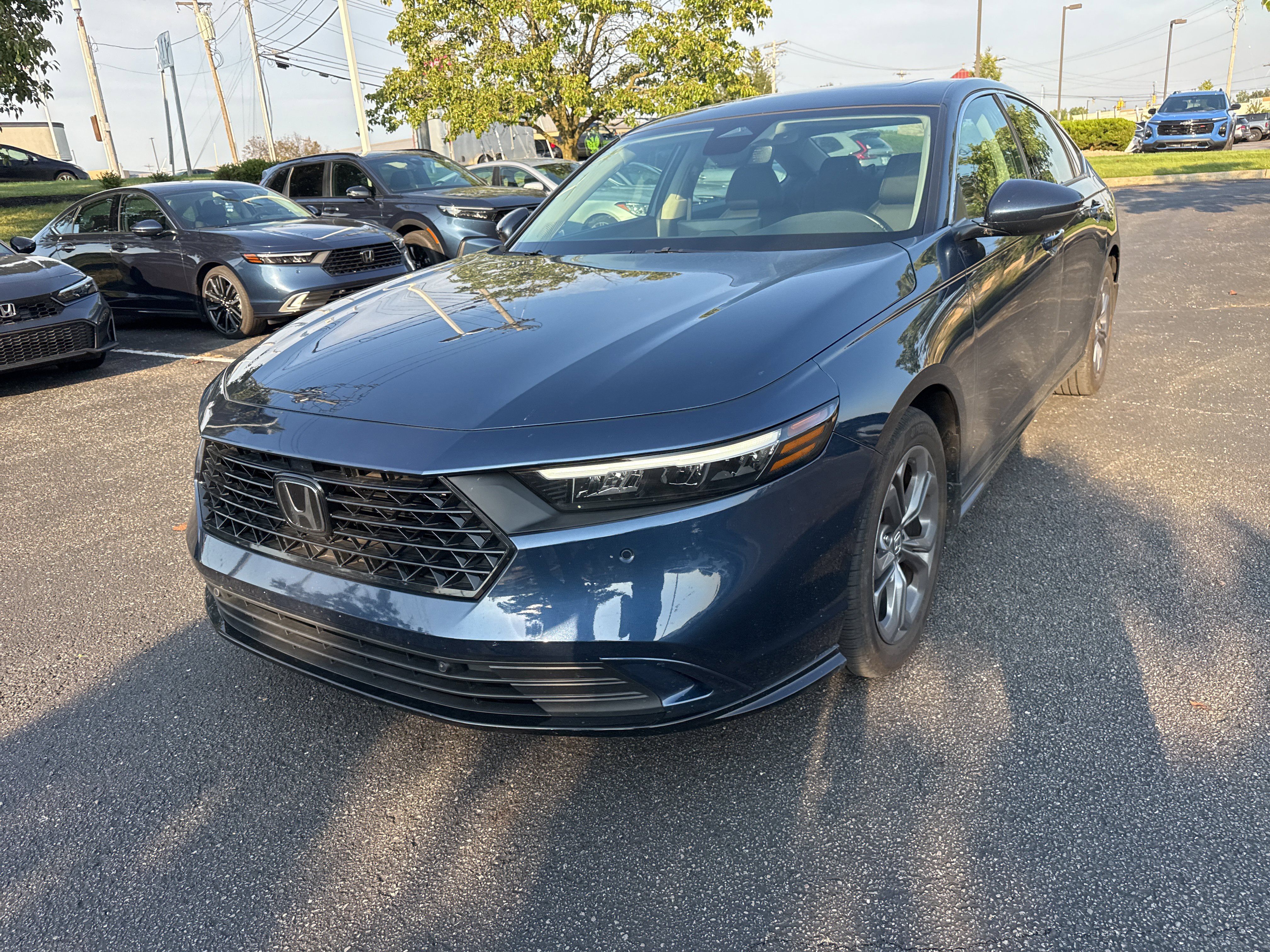 Used 2024 Honda Accord EX-L image 11