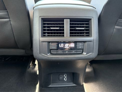 Used 2021 Volkswagen Atlas SE AWD/4WD image 25