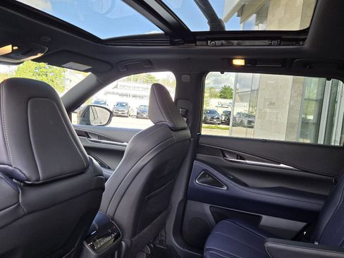 Used 2026 INFINITI QX60 Sport w/ Dark Cargo Package AWD/4WD image 11