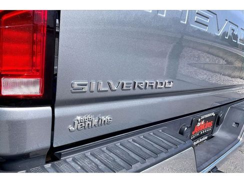 Used 2025 Chevrolet Silverado 3500 LTZ AWD/4WD image 33