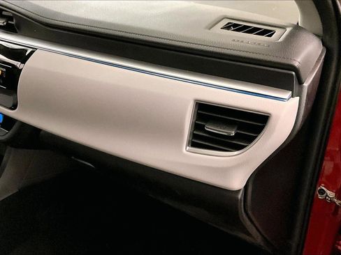 Used 2016 Toyota Corolla LE image 15