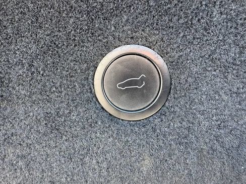 Used 2021 Tesla Model S Plaid AWD/4WD image 9