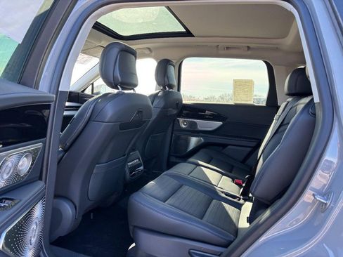 New 2026 Lincoln Nautilus Reserve image 10