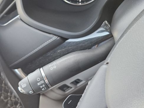 Certified 2023 Cadillac XT4 Premium Luxury FWD image 26