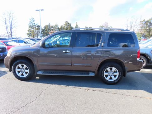 Used 2014 Nissan Armada SV image 7