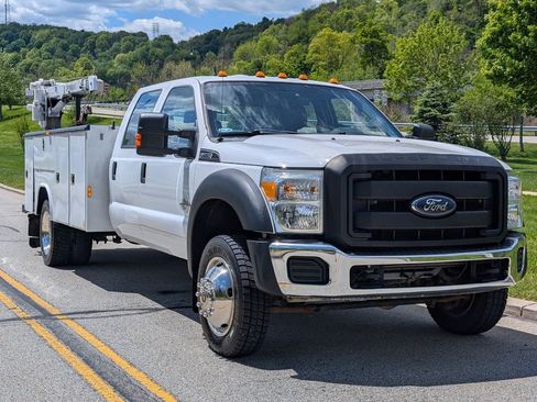 Used 2015 Ford F450 XL w/ Power Equipment Group AWD/4WD image 2