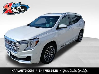 Used 2022 GMC Terrain Denali w/ Denali Premium Package