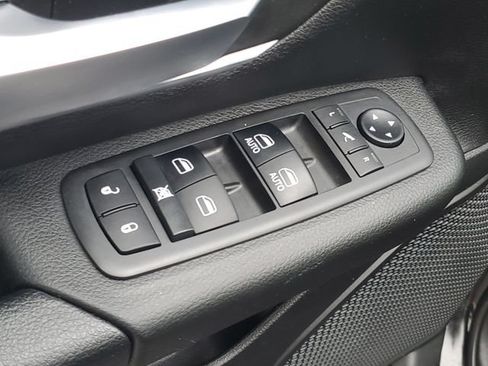 Used 2019 RAM 1500 Big Horn AWD/4WD image 16