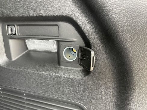 Used 2025 Ford Explorer Active w/ Active Comfort Package AWD/4WD image 40