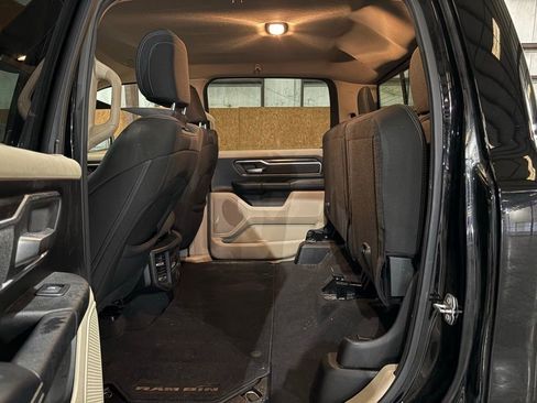 Used 2019 RAM 1500 Big Horn image 32