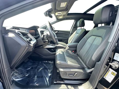 Used 2023 Audi Q4 e-tron Premium Plus w/ Premium Plus RWD image 9
