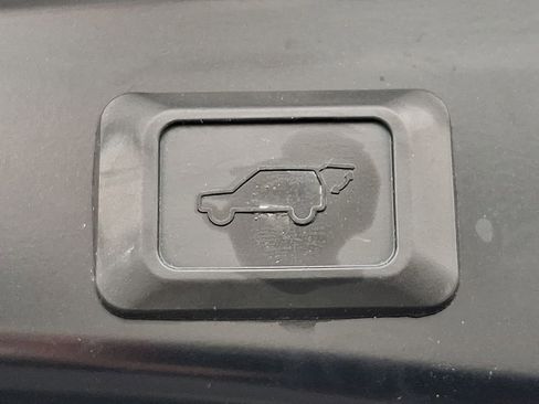 Used 2019 Toyota RAV4 Limited image 29