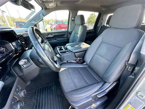 Used 2024 Chevrolet Silverado 3500 LT image 20