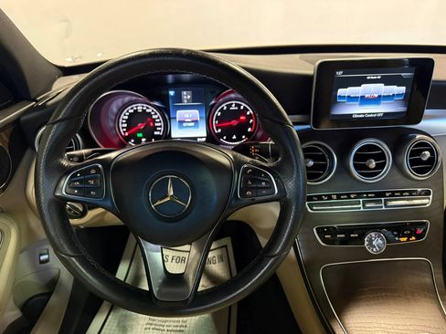 Used 2018 Mercedes-Benz C 300 Sedan image 11