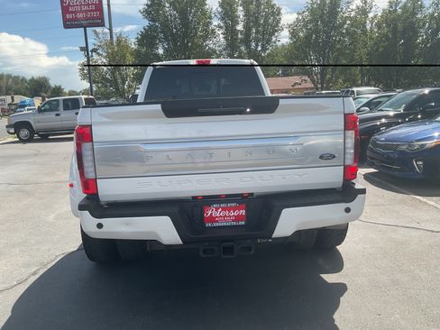 Used 2019 Ford F350 Platinum w/ Platinum Ultimate Package AWD/4WD image 8