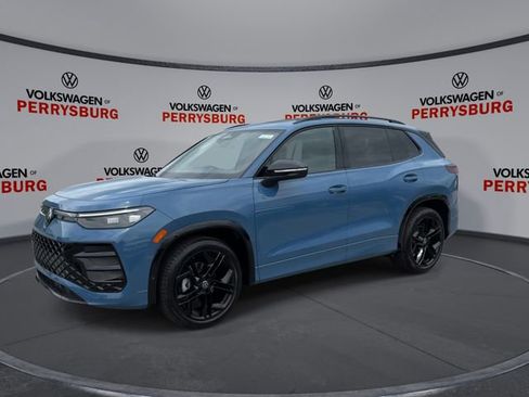 New 2026 Volkswagen Tiguan SE R-Line FWD image 4