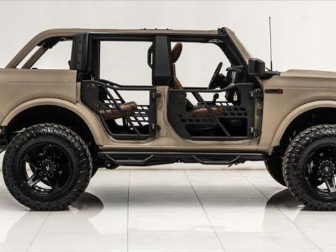 Used 2025 Ford Bronco Big Bend image 16