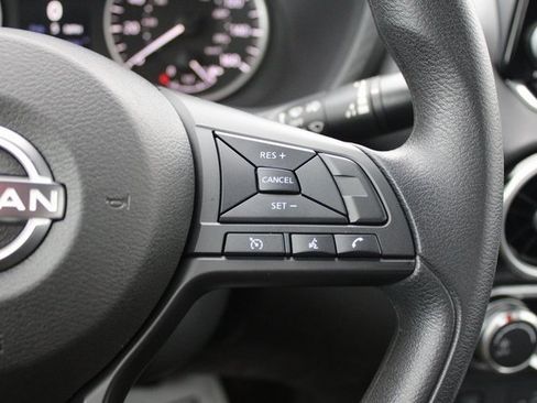 Used 2024 Nissan Sentra S image 11