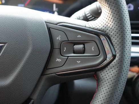 New 2026 Chevrolet Trax RS w/ Sunroof Package FWD image 16