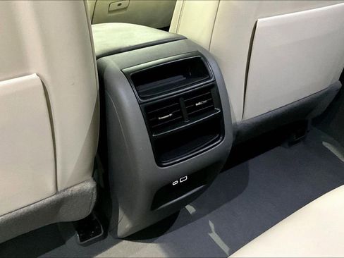 Certified 2023 Cadillac XT5 Premium Luxury AWD/4WD image 10
