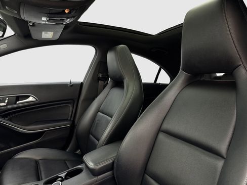 Used 2018 Mercedes-Benz CLA 250 image 15