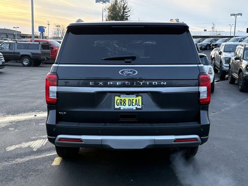 Certified 2024 Ford Expedition XLT image 6