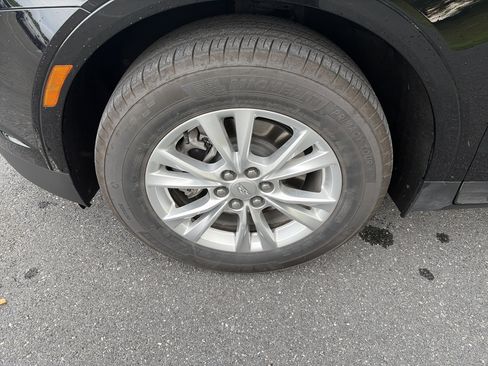 Used 2025 Cadillac XT5 Luxury AWD/4WD image 9