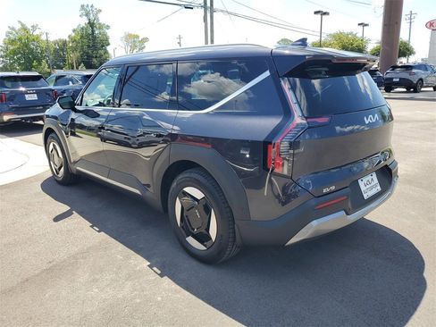 New 2026 Kia EV9 Wind image 3