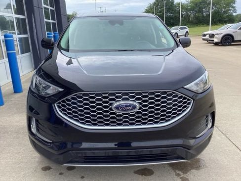 Used 2024 Ford Edge SEL w/ Convenience Package AWD/4WD image 3