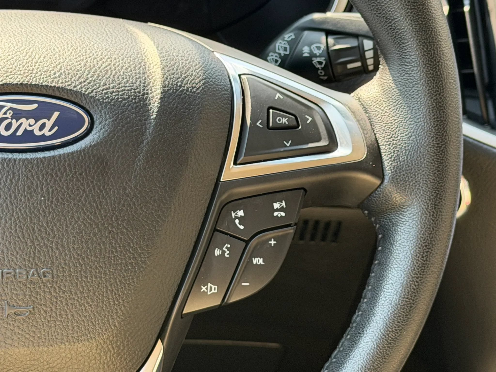 Used 2021 Ford Edge SEL FWD image 45