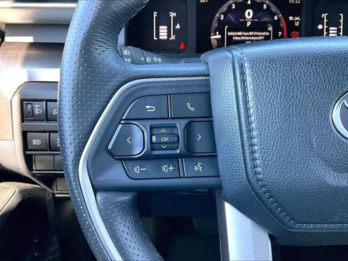 Certified 2025 Toyota 4Runner SR5 image 23