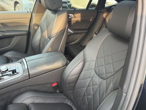 Used 2023 BMW X6 xDrive40i w/ M Sport Package AWD/4WD image 29