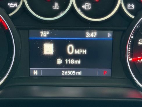 Used 2021 Chevrolet Suburban RST w/ Luxury Package image 38