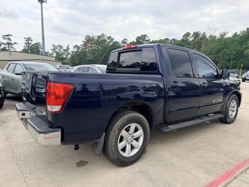 Used 2011 Nissan Titan SV w/ SV Value Truck Pkg RWD image 5