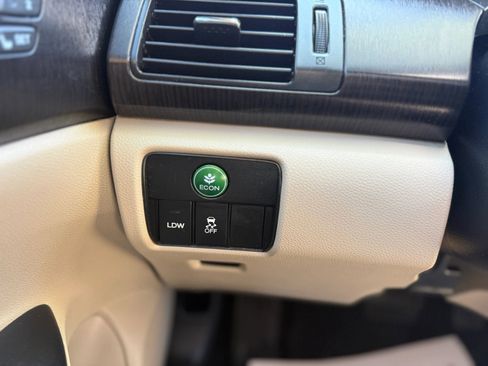 Used 2013 Honda Accord EX-L image 23