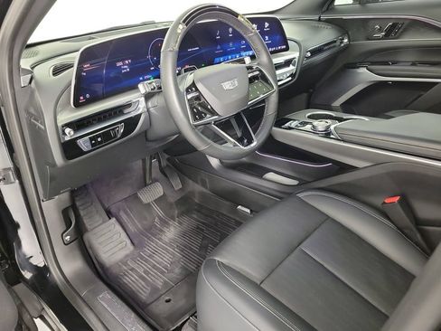 Used 2024 Cadillac Lyriq Luxury RWD image 18