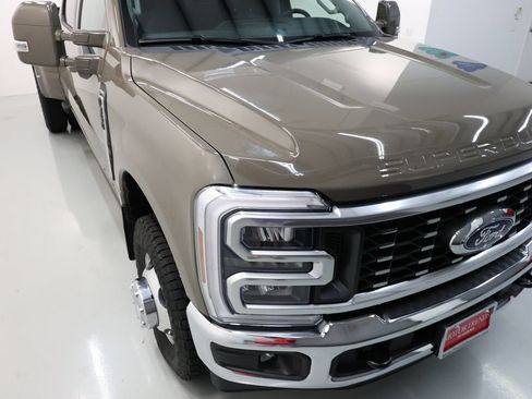 Used 2026 Ford F350 Lariat w/ FX4 Off-Road Package AWD/4WD image 56