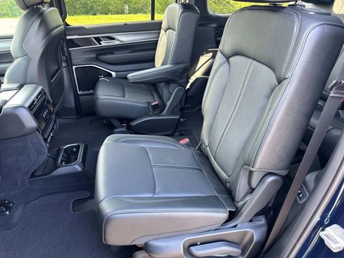 New 2026 Jeep Grand Wagoneer Limited AWD/4WD image 18