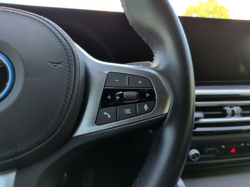 Certified 2023 BMW i4 eDrive40 w/ M Sport Package RWD image 24