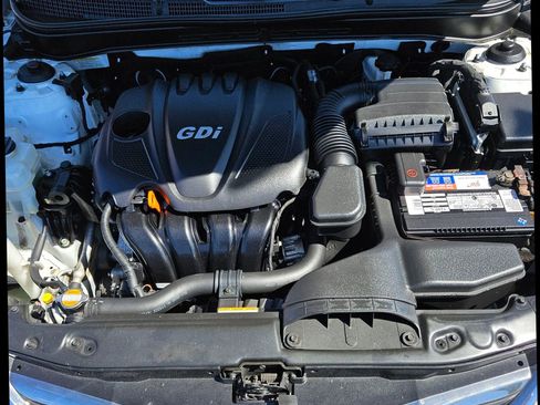 Used 2011 Hyundai Sonata Limited w/ Navigation Pkg 5 image 17