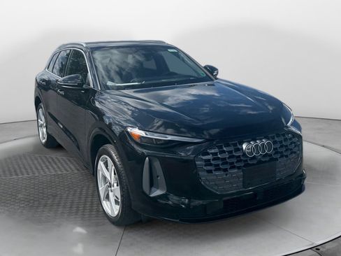 New 2025 Audi Q5 Premium Plus image 1