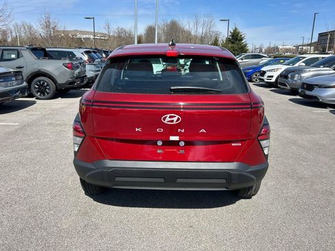 New 2026 Hyundai Kona SE image 6