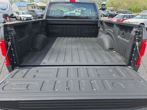 Used 2016 Ford F150 XL w/ Equipment Group 101A Mid image 15