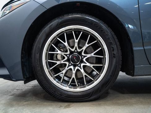 Certified 2021 Toyota Avalon XLE FWD image 11
