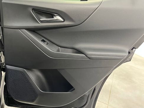 Used 2026 Chevrolet Equinox LT FWD image 19