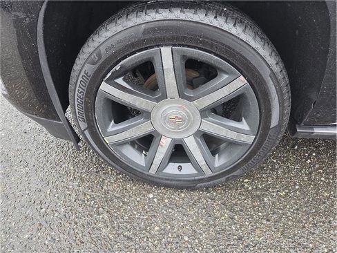 Used 2015 Cadillac Escalade ESV Premium image 10