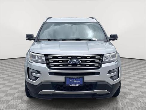 Certified 2017 Ford Explorer XLT AWD/4WD image 4