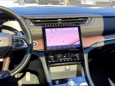 New 2025 Jeep Grand Cherokee Summit w/ Obsidian Package image 13