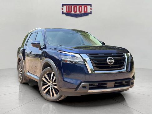 Used 2023 Nissan Pathfinder Platinum AWD/4WD image 1